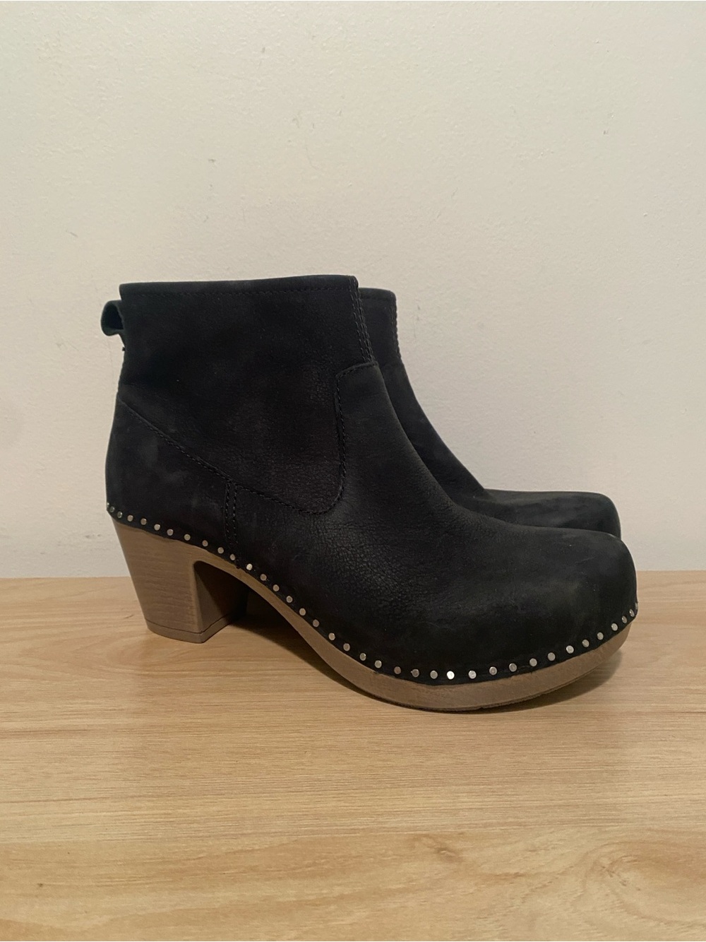 Dansko Black Leather Studded Ankle Clog Boots EU 38 US 7.5-8